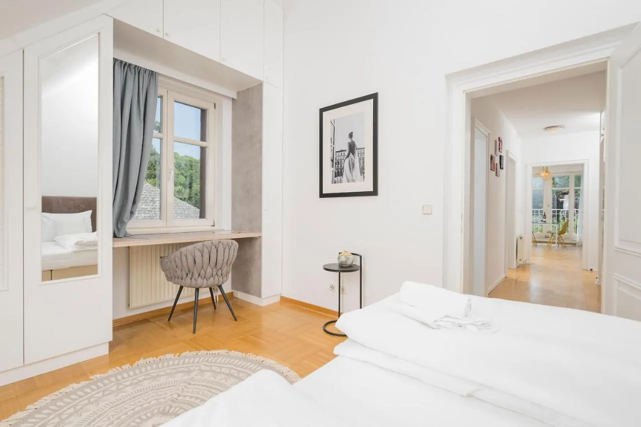 Terrace Lounge Ober St Veit Apartment Vienna